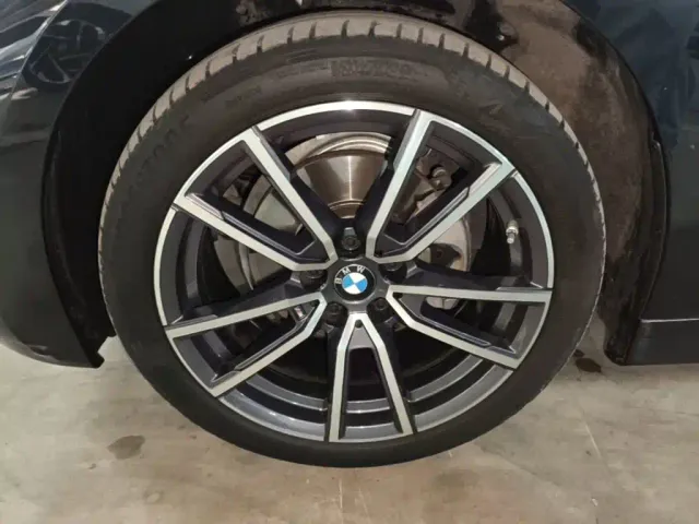 BMW 3 Series — Фото автомобиля 22