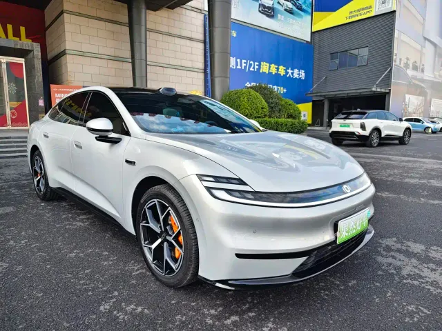 Changan Qiyuan A06 — Фото автомобиля 3