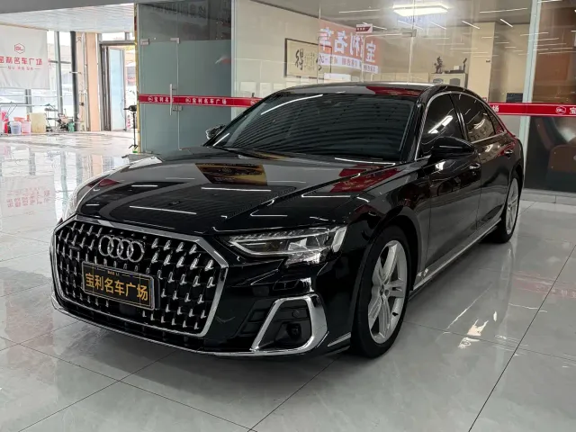 Audi A8 — Фото автомобиля 4