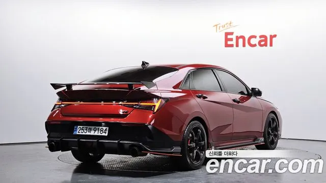 Hyundai AVANTE — Фото автомобиля 2