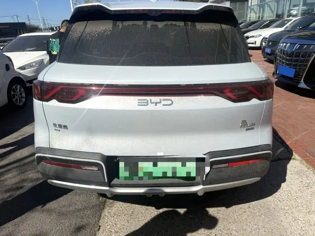 BYD Yuan UP — Фото автомобиля 2
