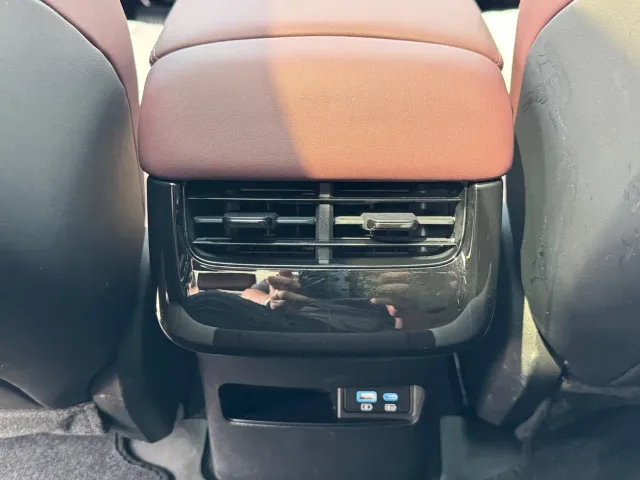 BYD Seal 07 DM-i — Фото автомобиля 16