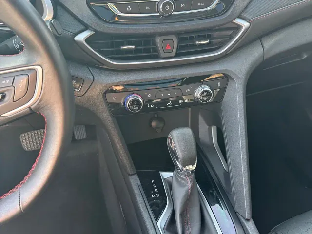 Chevrolet Orlando — Фото автомобиля 15