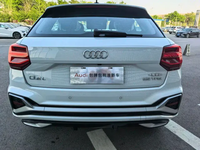 Audi Q2L — Фото автомобиля 12