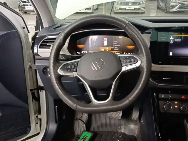 Volkswagen Tharu — Фото автомобиля 10