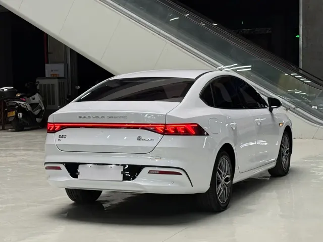 BYD Qin PLUS — Фото автомобиля 7