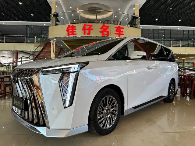 Фотография автомобиля — GAC Trumpchi M8
