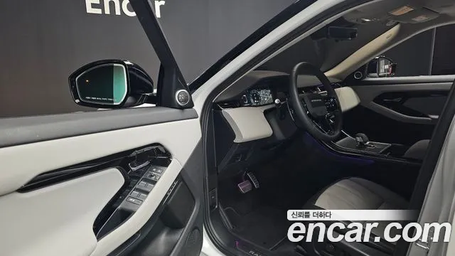 Land Rover Range Rover Evoque — Фото автомобиля 2