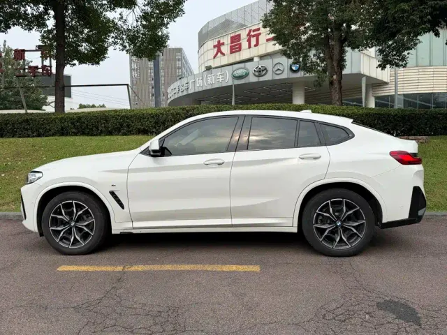 BMW X4 — Фото автомобиля 3