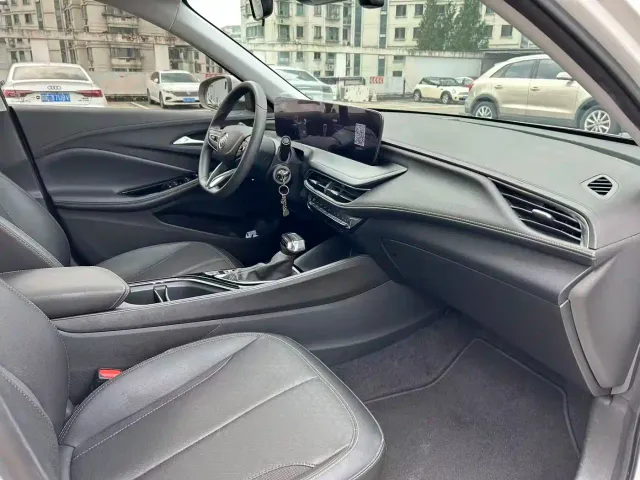 Buick Verano — Фото автомобиля 4