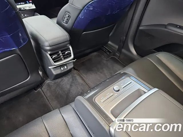 Hyundai Grandeur GN7 — Фото автомобиля 13