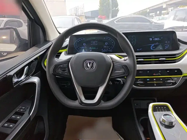 Changan Benben E-Star — Фото автомобиля 10