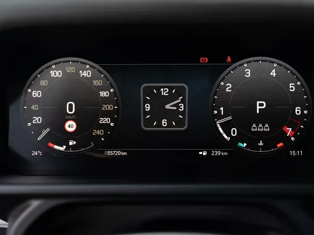 Land Rover Defender — Фото автомобиля 6