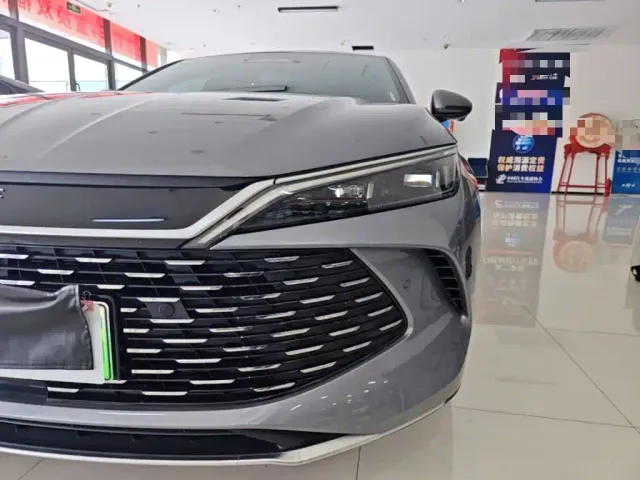 BYD Qin L — Фото автомобиля 23
