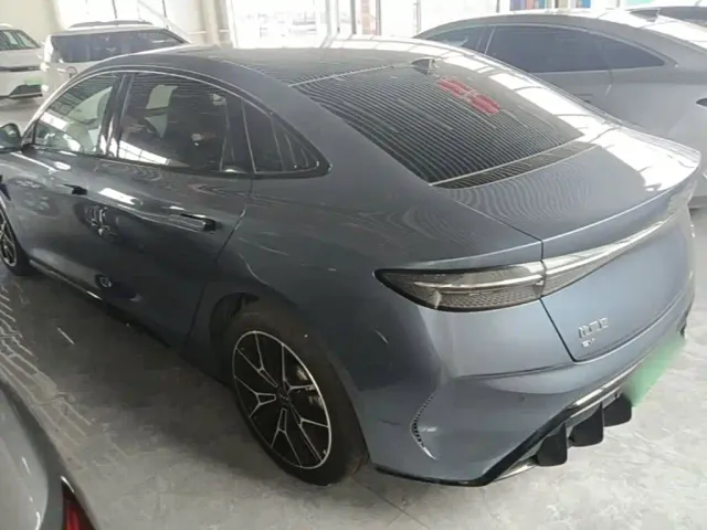 BYD Seal — Фото автомобиля 22
