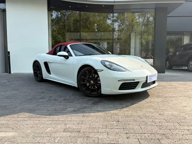 Porsche 718 — Фото автомобиля 4