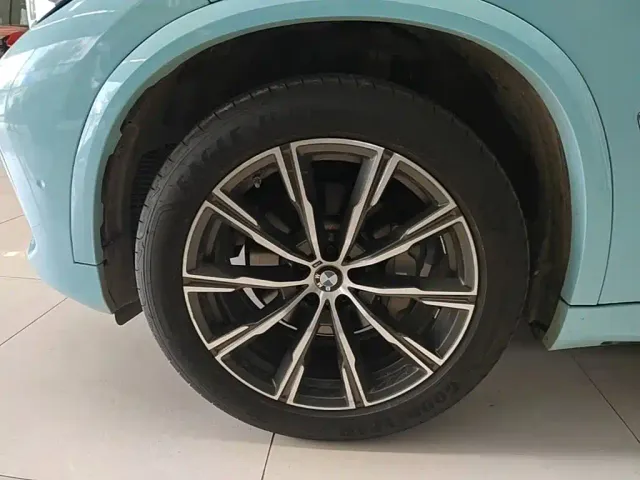 BMW X5 — Фото автомобиля 22