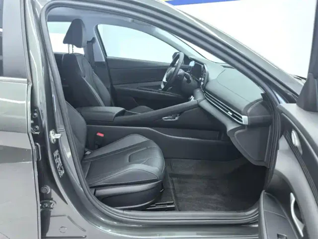 Hyundai Elantra — Фото автомобиля 8