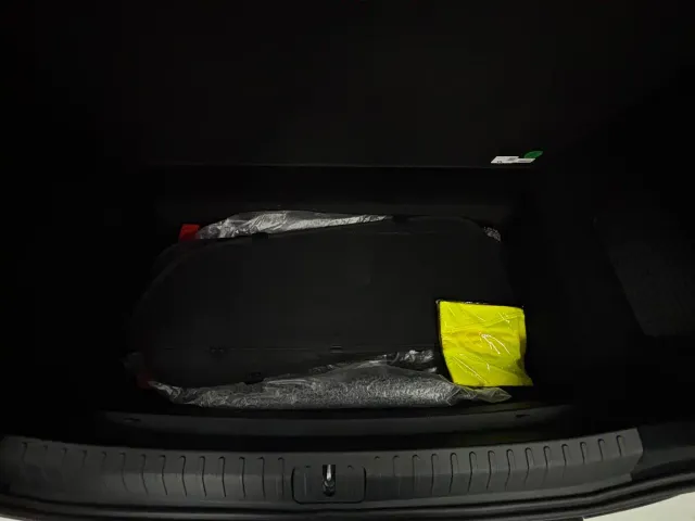 Li Auto MEGA — Фото автомобиля 24