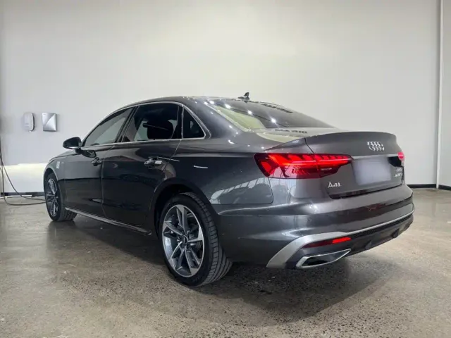 Audi A4L — Фото автомобиля 10