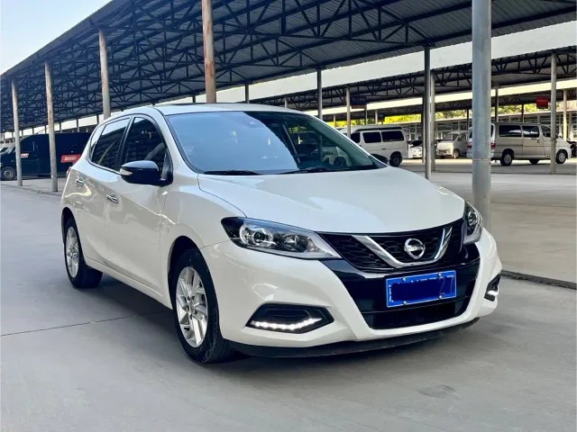 Nissan Tiida — Фото автомобиля 3