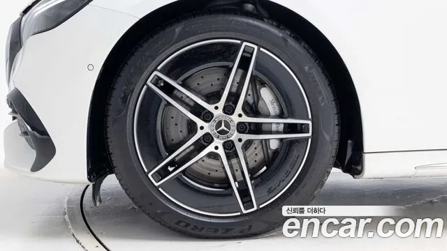 Mercedes-Benz E-Class W214 — Фото автомобиля 5