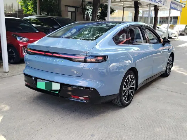 Leapmotor B01 — Фото автомобиля 15