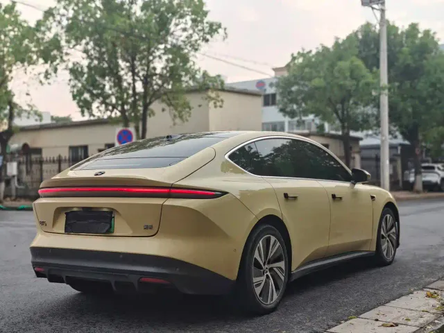 Nio ET5 — Фото автомобиля 11