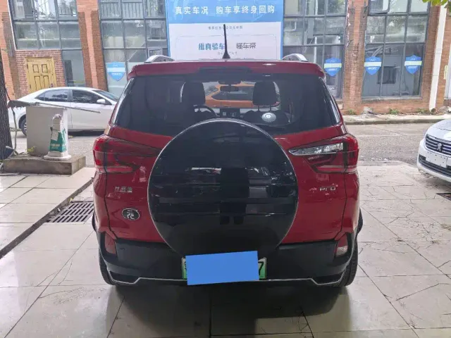 BYD Yuan Pro — Фото автомобиля 12