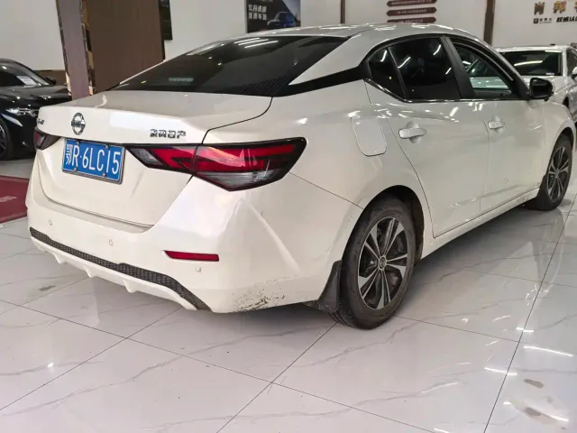 Nissan Sylphy — Фото автомобиля 12