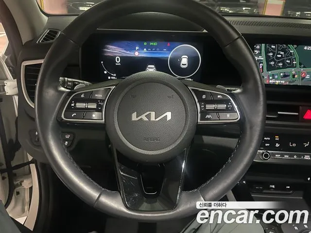 Kia Seltos New — Фото автомобиля 11