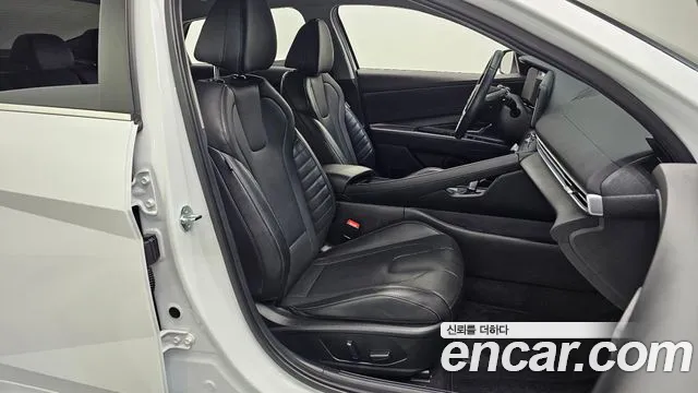 Hyundai Avante — Фото автомобиля 16