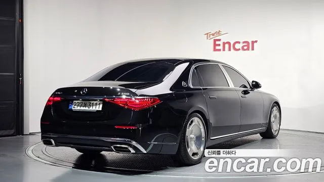 Mercedes-Benz S-Class — Фото автомобиля 2