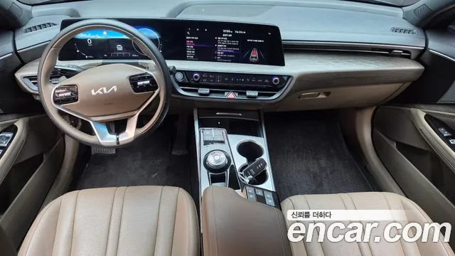 Kia K8 — Фото автомобиля 10