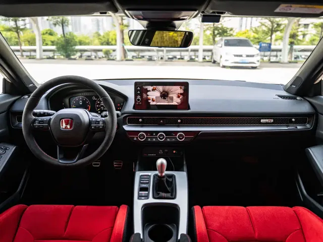 Honda Civic — Фото автомобиля 12