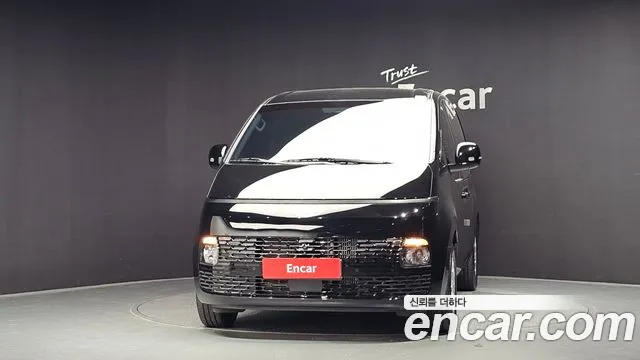 Hyundai Staria Staria — Фото автомобиля 3