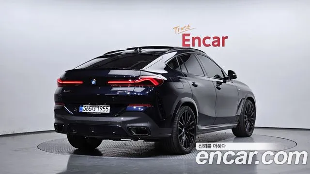 BMW X6 — Фото автомобиля 2