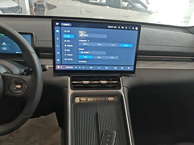 Wuling Starlight S — Фото автомобиля 12