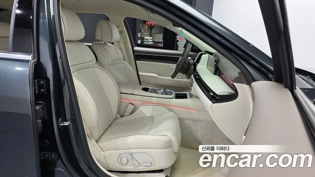 Genesis G90 Бензин 3.5 турбо AWD — Фото автомобиля 11