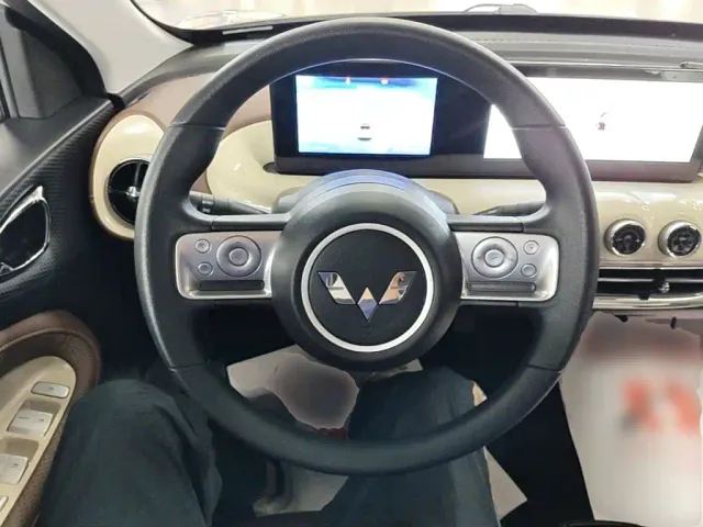Wuling Bingo — Фото автомобиля 10