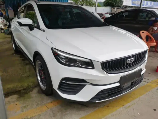 Geely Emgrand S — Фото автомобиля 3