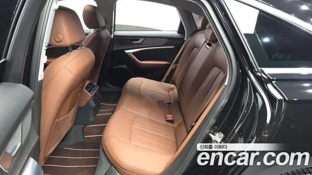 Audi A6 C8 — Фото автомобиля 15
