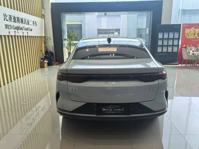 BYD Qin L 2025 Model EV 545KM Excellence Edition — Фото автомобиля 11