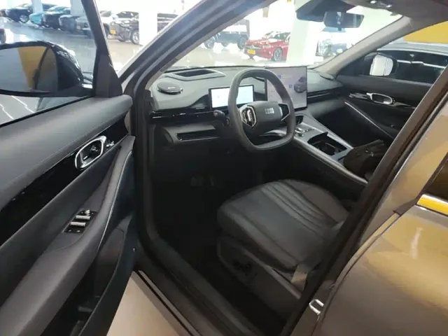 Geely Galaxy E5 — Фото автомобиля 15