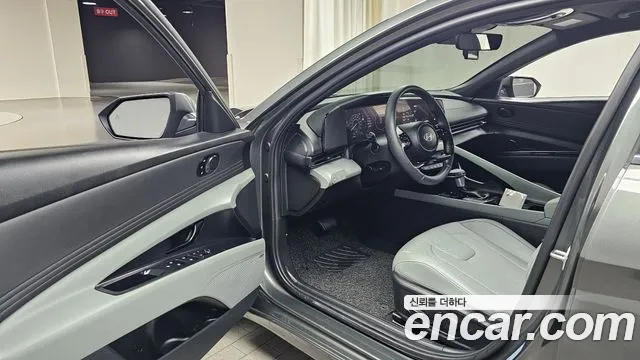 Hyundai AVANTE Inspiration — Фото автомобиля 10