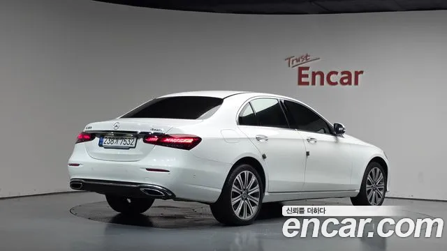 Mercedes-Benz E-Class W213 — Фото автомобиля 2