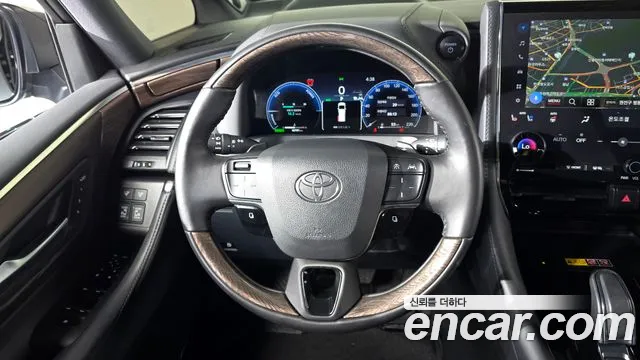 Toyota Alphard — Фото автомобиля 13