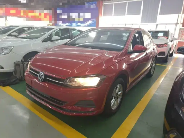 Фотография автомобиля — Volkswagen Polo