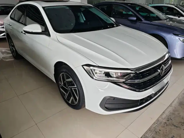 Volkswagen Sagitar — Фото автомобиля 3