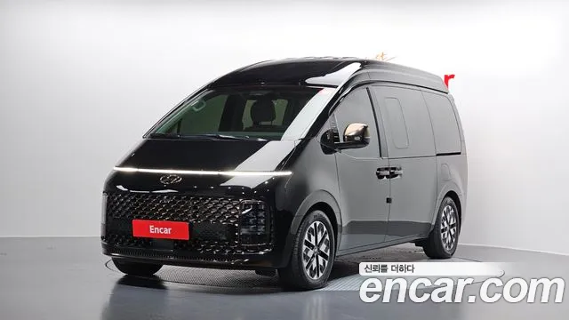 Фотография автомобиля — Hyundai Staria